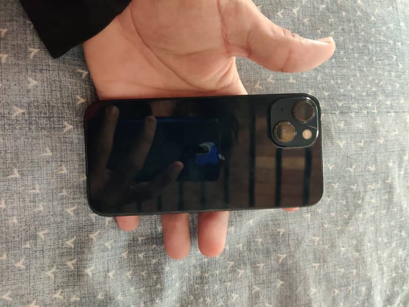 Apple iPhone 13 0