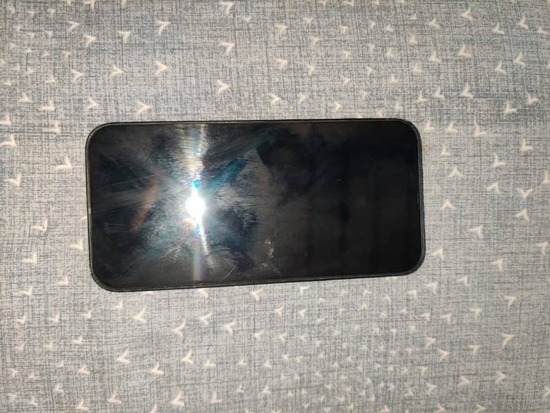 Apple iPhone 13 1