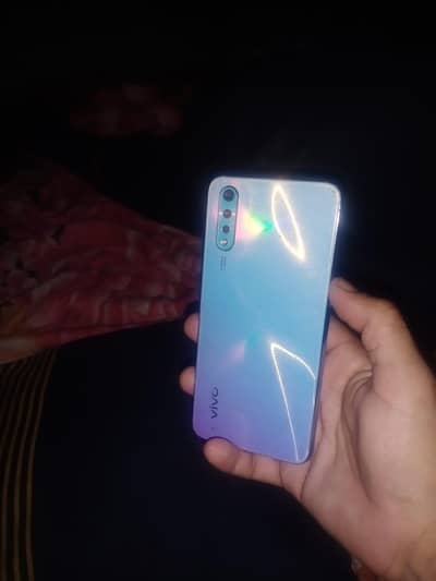Vivo S1