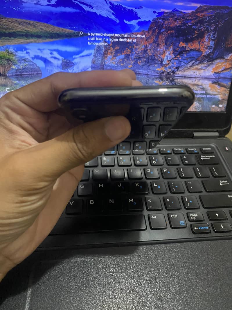Apple iPhone X 5