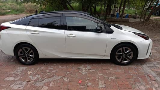 Toyota Prius 2019