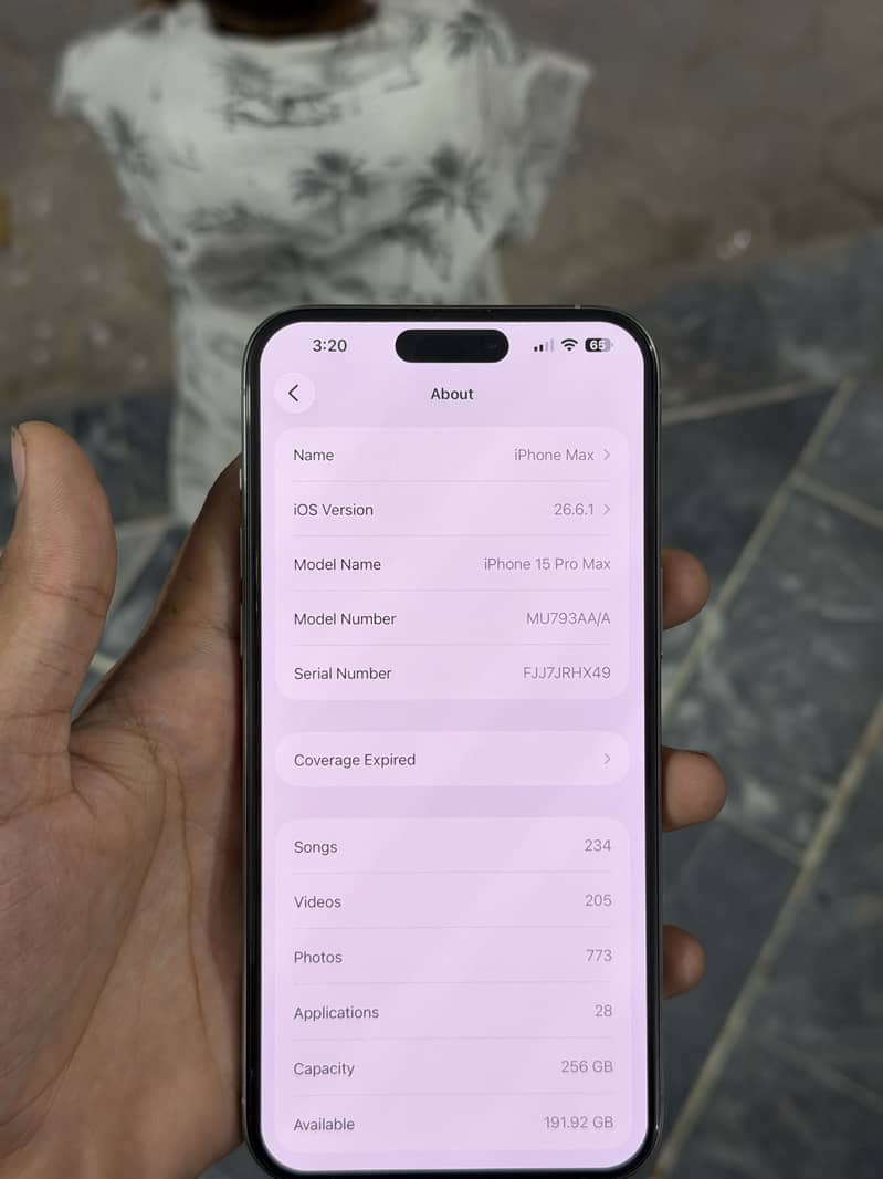 Apple iPhone 15 Pro Max 3