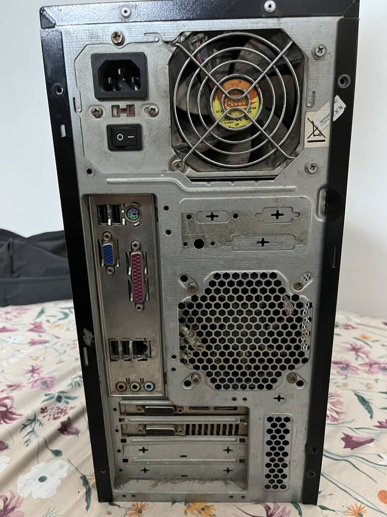 Gaming Pc with everything. 2