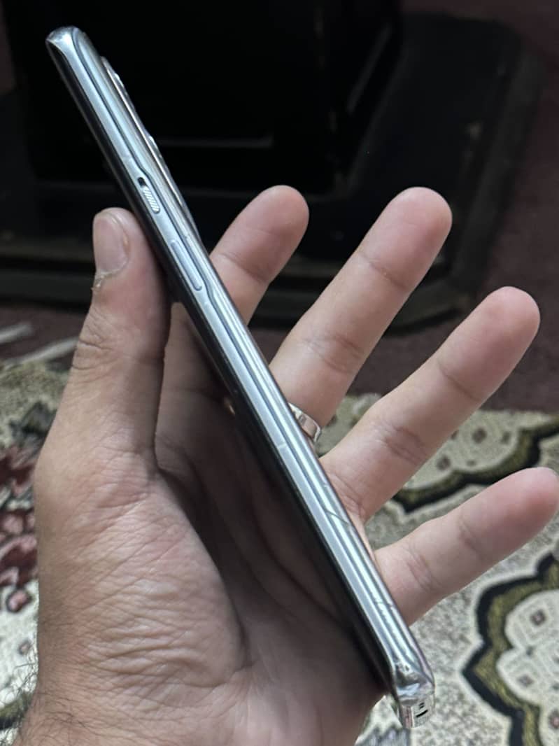 One Plus 9 Pro 5