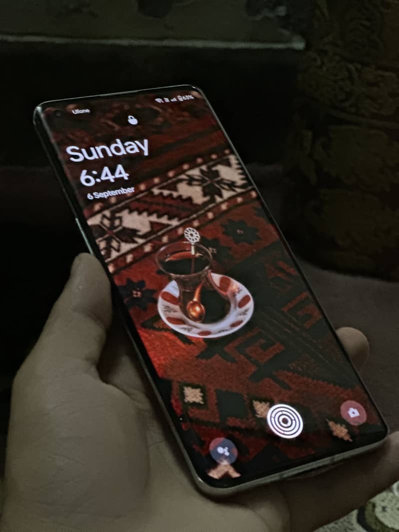 One Plus 9 Pro 6