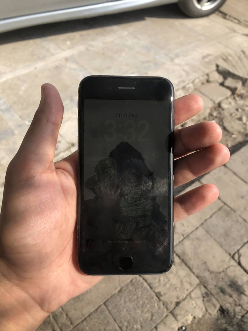 Apple iPhone SE 4