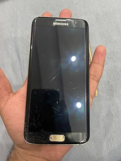 Samsung Mobile S7 Edge working dot on panle or line battery need repla