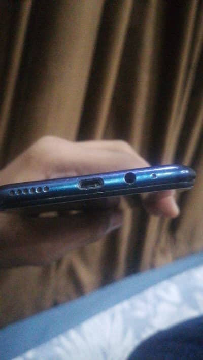 Tecno Pouvoir 4