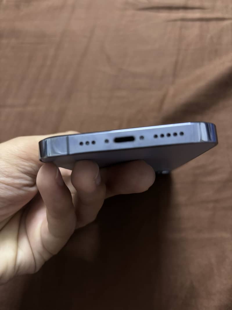 Apple iPhone 13 Pro 1