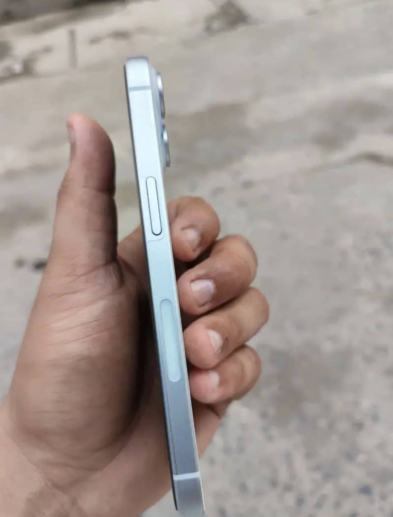 Apple iPhone 15 1