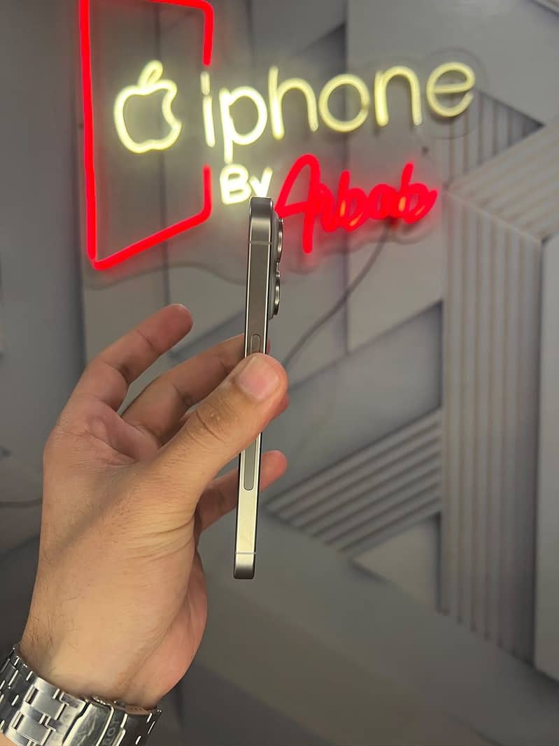 Apple iPhone 15 Pro 1