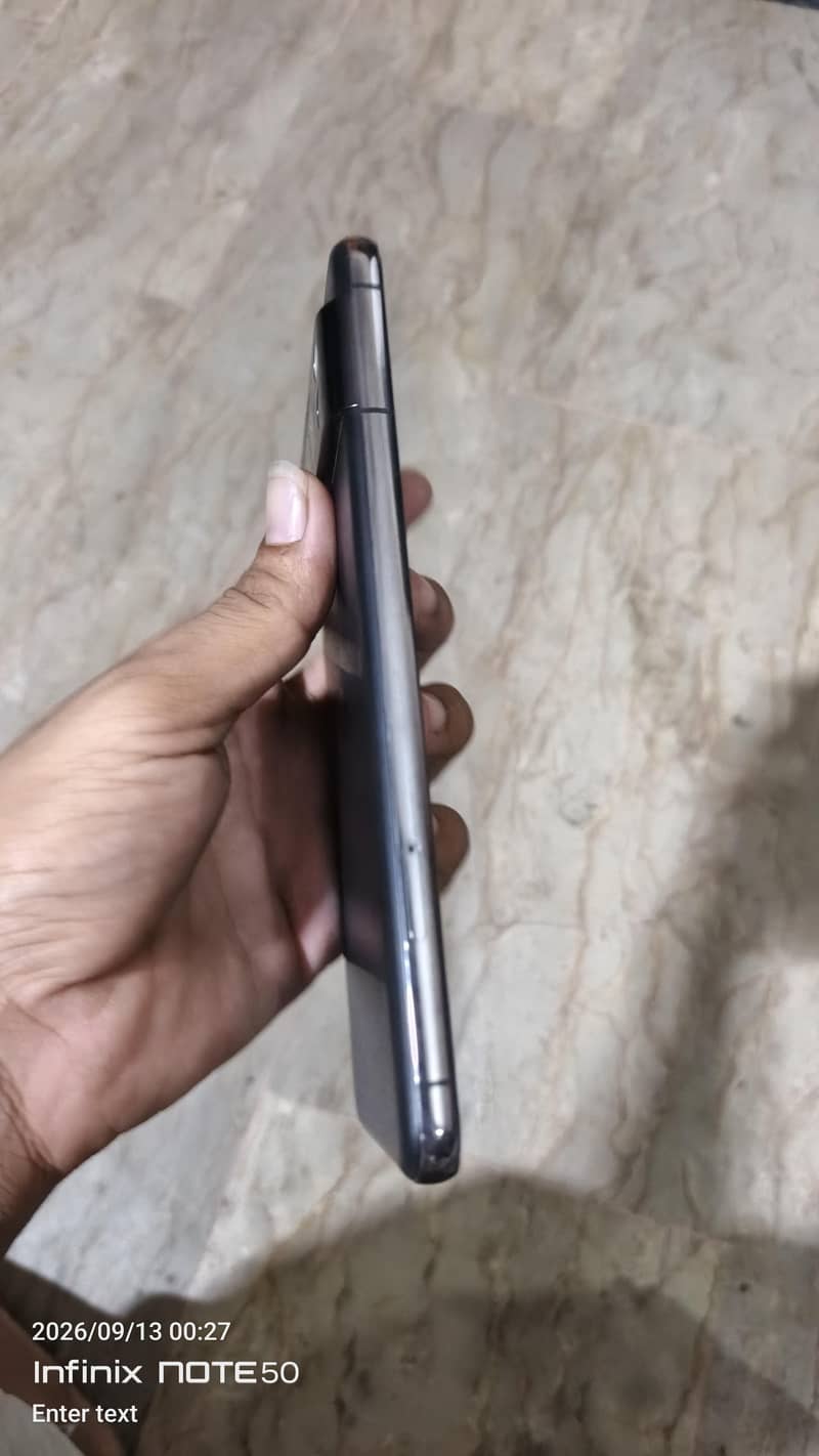 Google pixel 8 pro 1