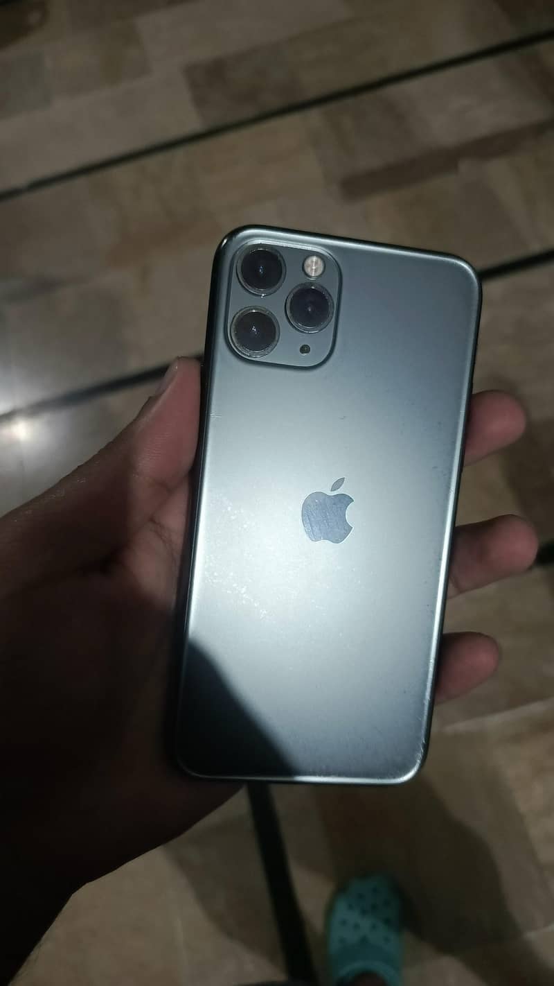 Apple iPhone 11 Pro 2