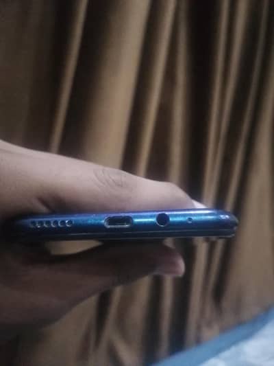 Tecno Pouvoir 4