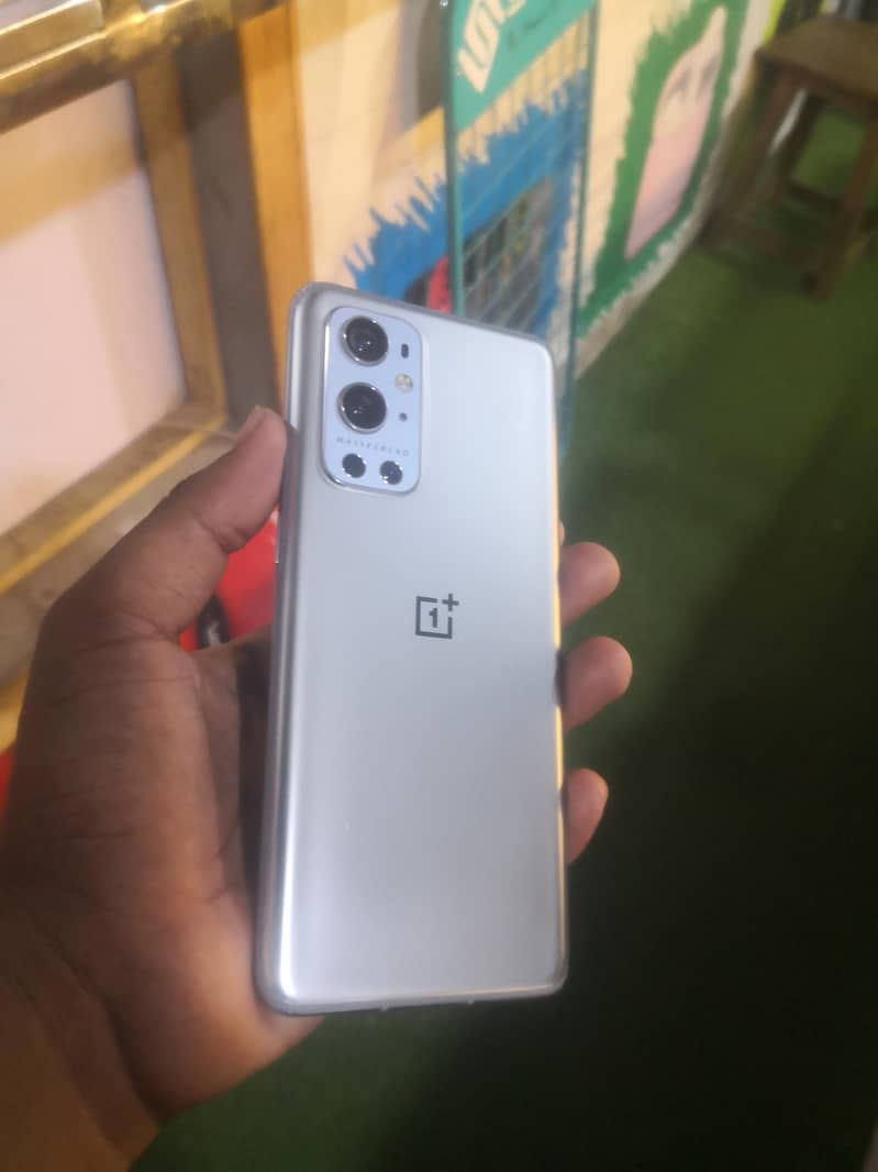 One Plus 9 Pro 0