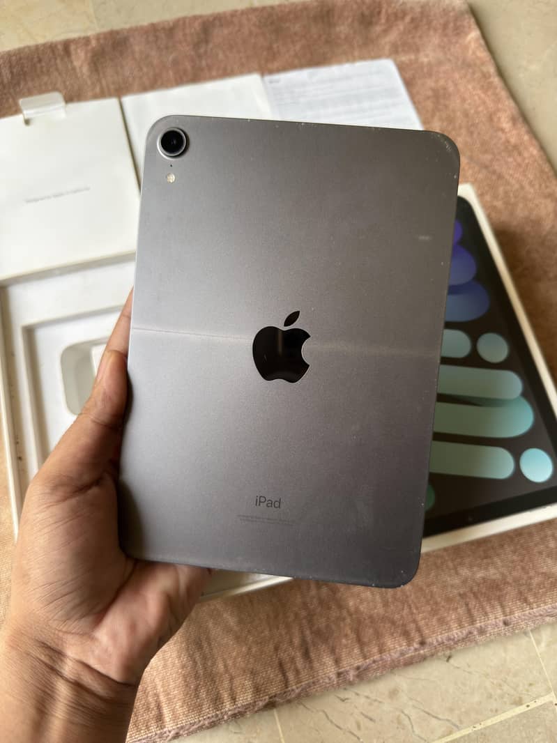 iPad Mini 6 Complete Box 2