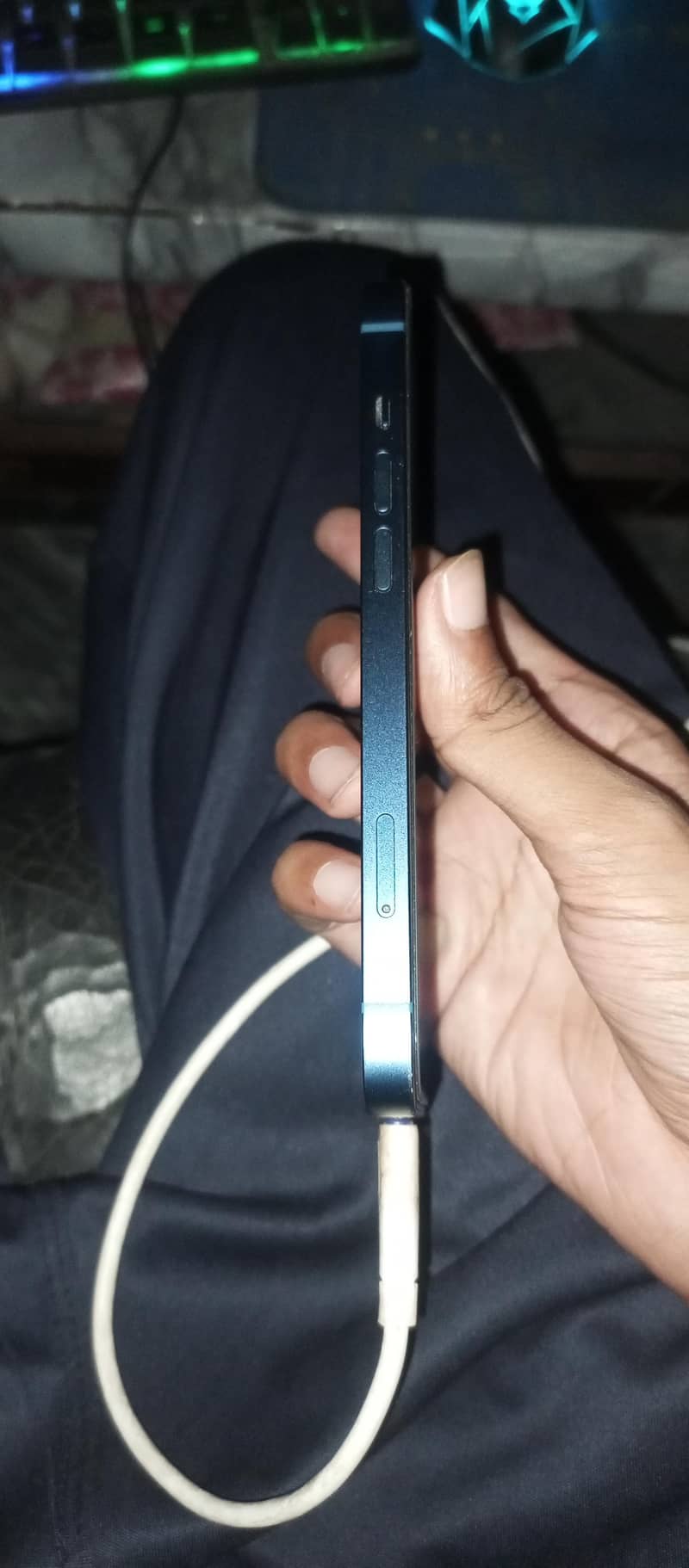 Apple iPhone 13 1