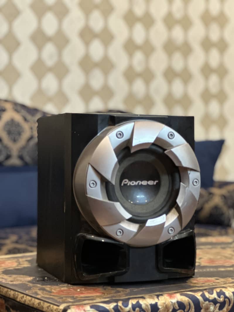 Subwoofer 0