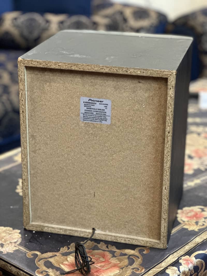 Subwoofer 4