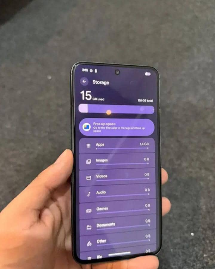 Google Pixel 8 4