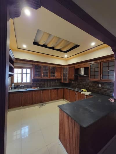 600YARD 4BED D/D FIRST FLOOR NEAR JAUHOR CHORANGI BLOCK 13