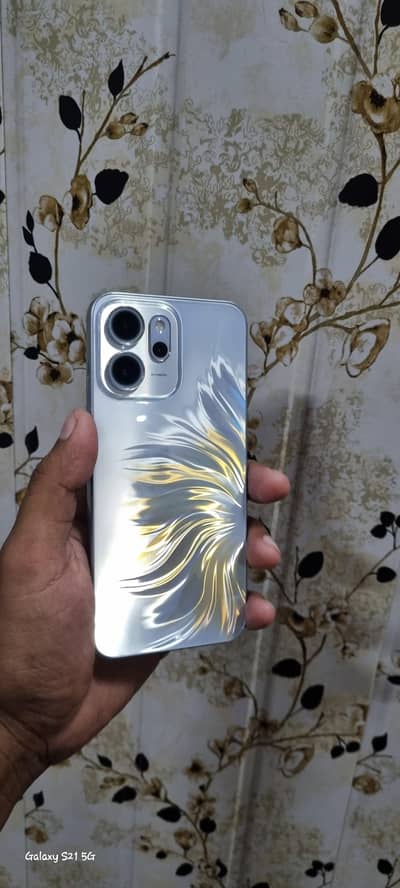 OPPO Reno 14f 5g 8/256Gb with BOX CHARGER Under warranty.