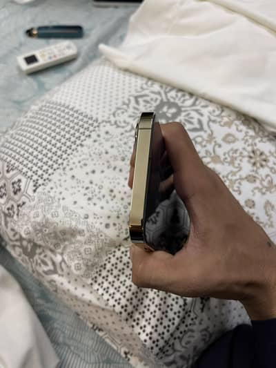 Iphone 13 pro max pta approved with box