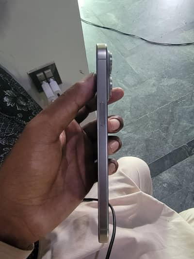 iphone 15 pro max icloud lock