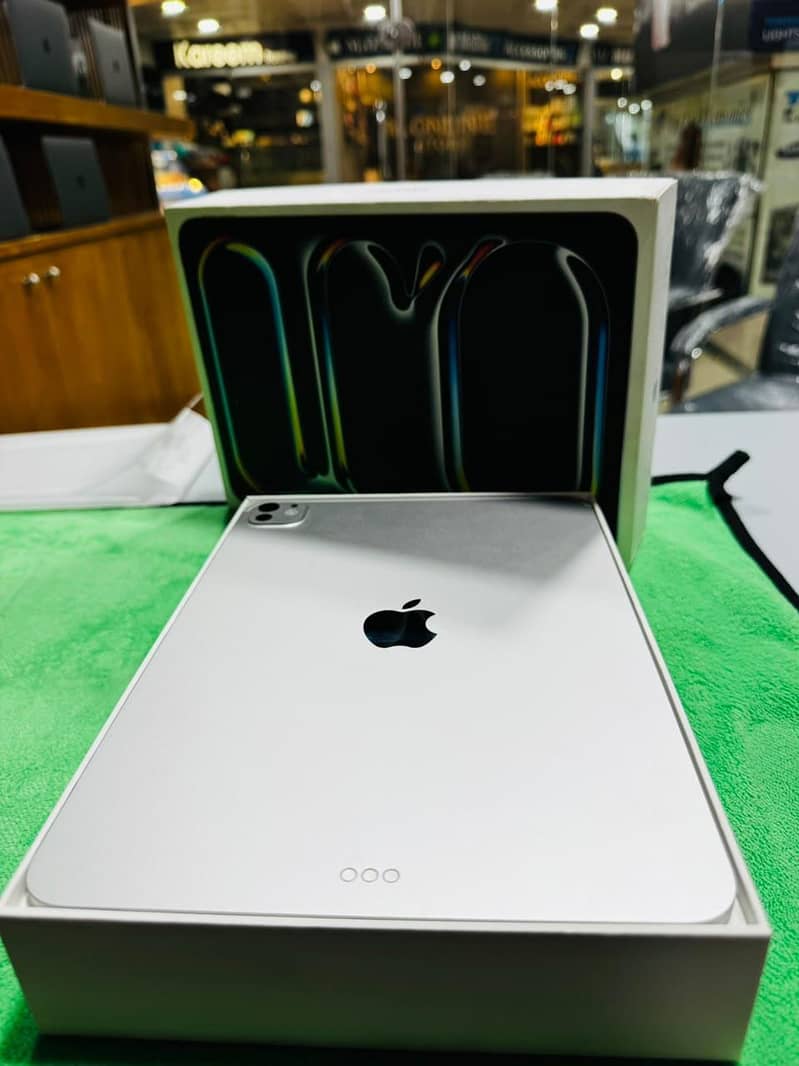 ipad M5 1