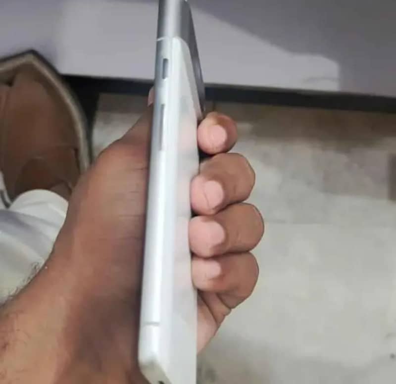 Google Pixel 7 4