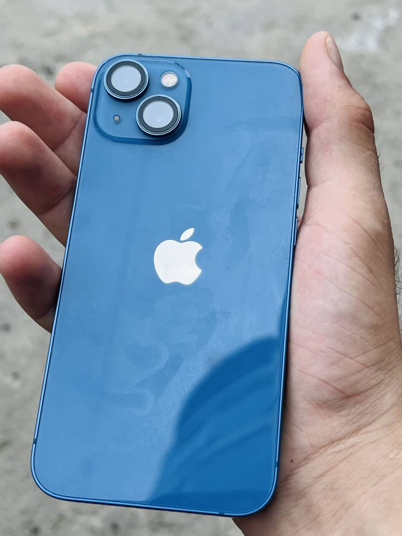 Apple iPhone 13 2