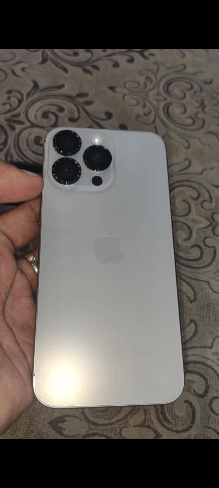 Apple iPhone 15 Pro Max 0