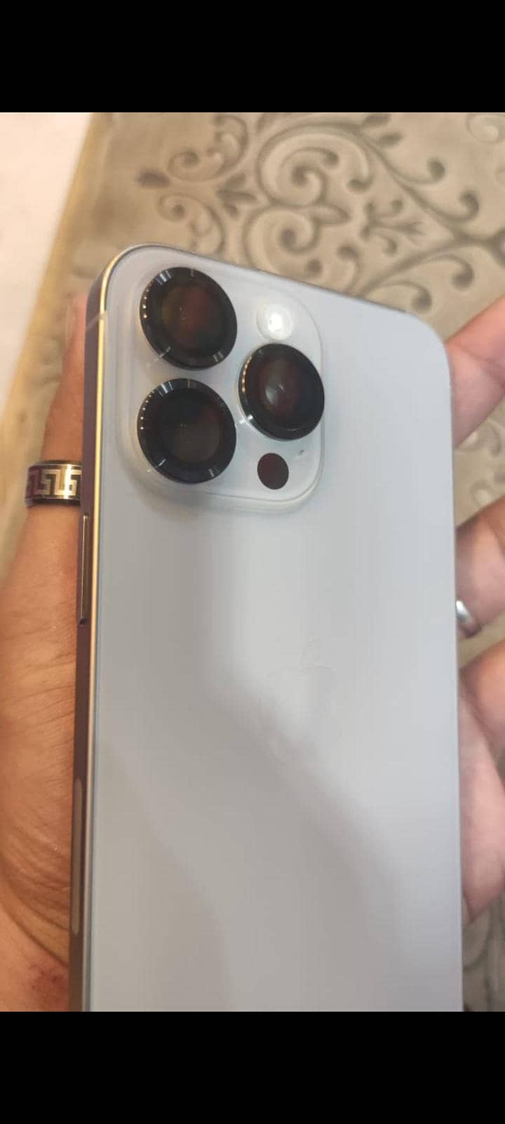 Apple iPhone 15 Pro Max 1