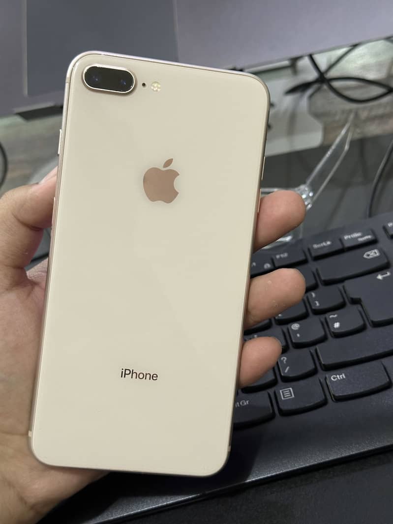 Apple iPhone 8 Plus 2
