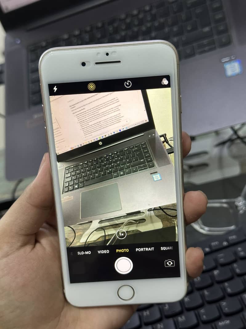 Apple iPhone 8 Plus 5