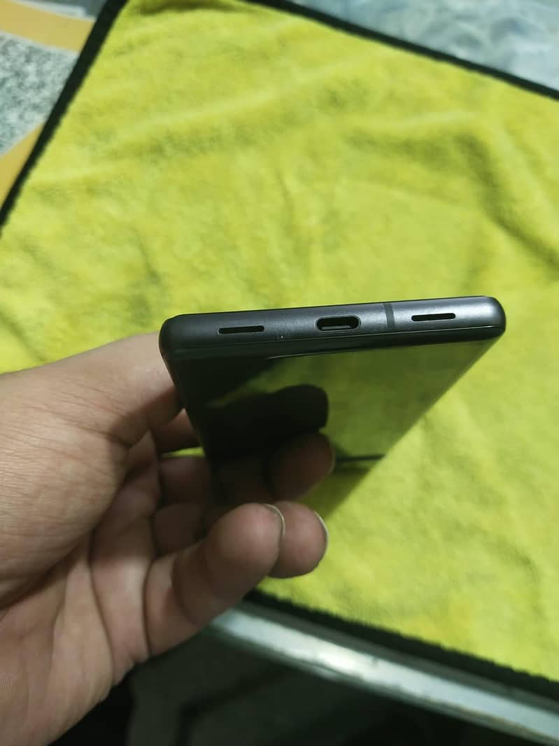 Google Pixel 7a 5