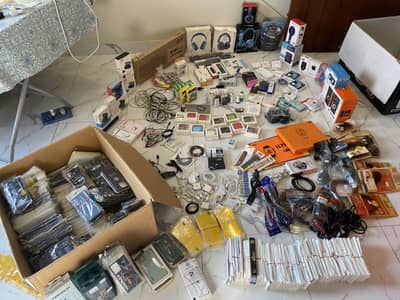 100+ variety Mobile Accessories stock for Sale