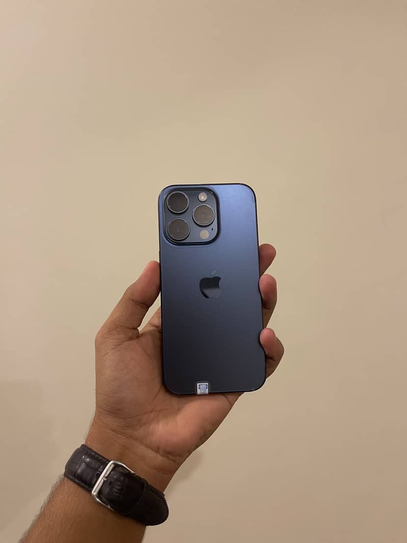Apple iPhone 15 Pro 0