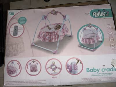 Electric baby swing