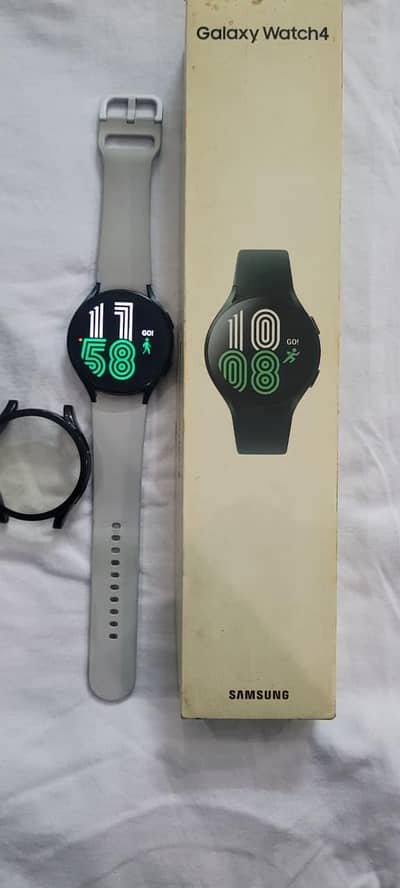 Samsung watch 4, 44mm with box