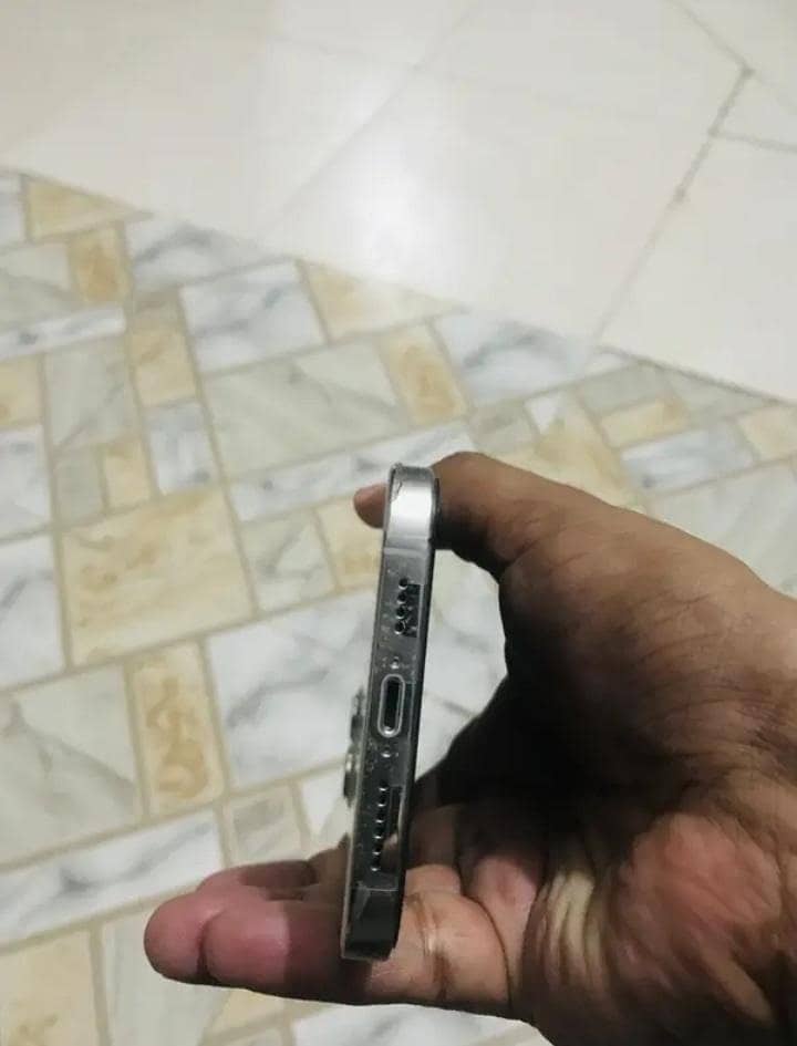 Apple iPhone 12 Pro Max 6