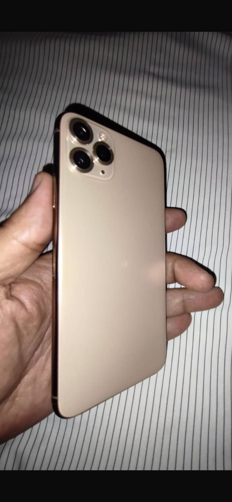 iPhone 11  pro max 0