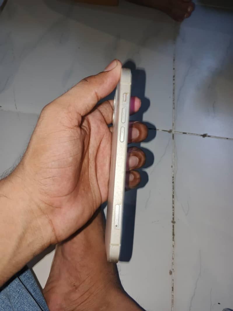 iPhone 12 4