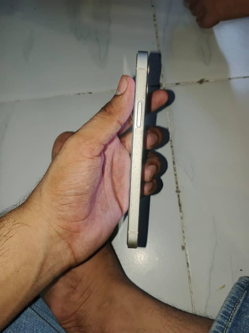 iPhone 12 5