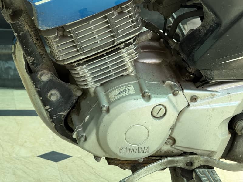 Ybr 125 1