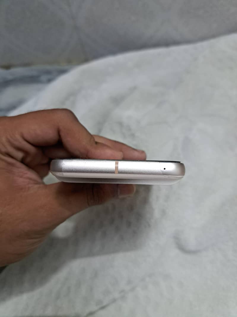 Google Pixel 8 2