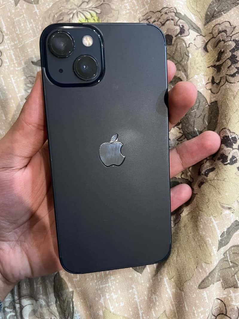Apple iPhone 13 0