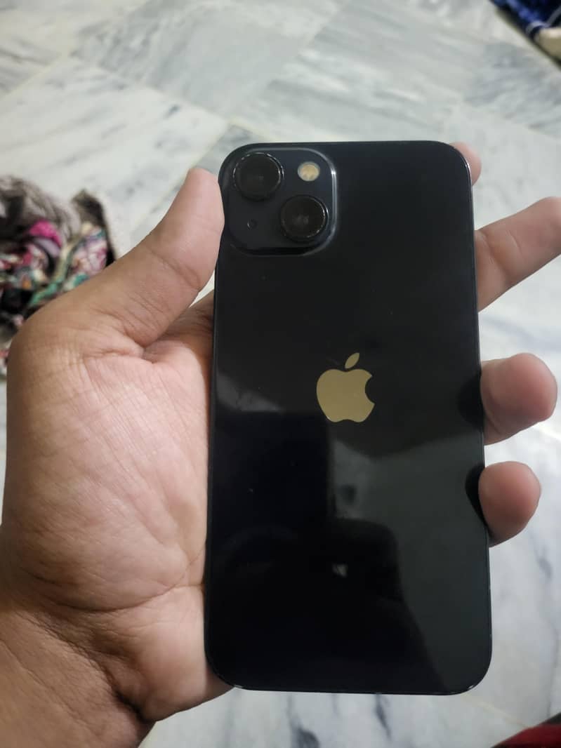 Apple iPhone 13 1