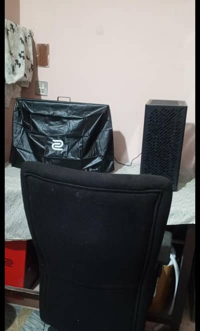Ryzen 5700x3d b550 gaming plus 32 GB 1Tb