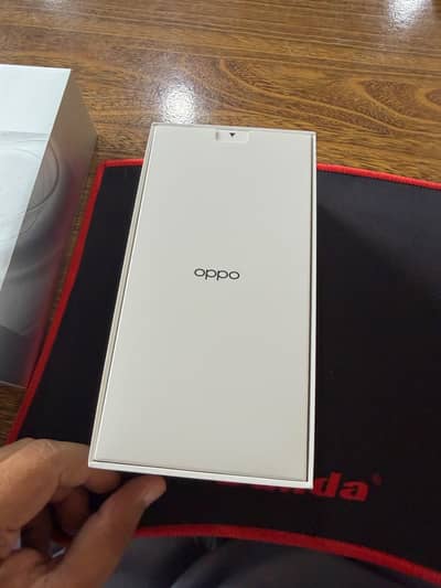 OPPO Reno 16f